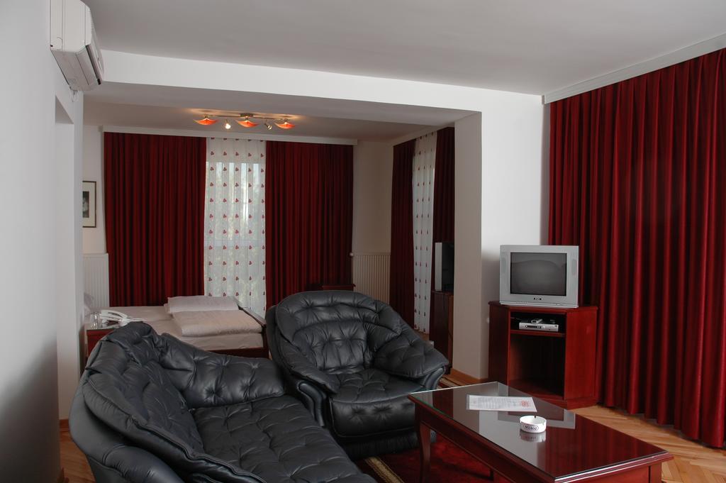 Vila Lux Milikic Kraljevo Exterior photo
