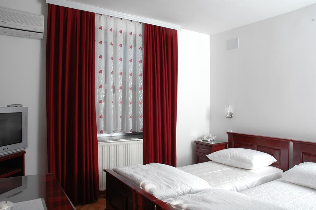 Vila Lux Milikic Kraljevo Exterior photo