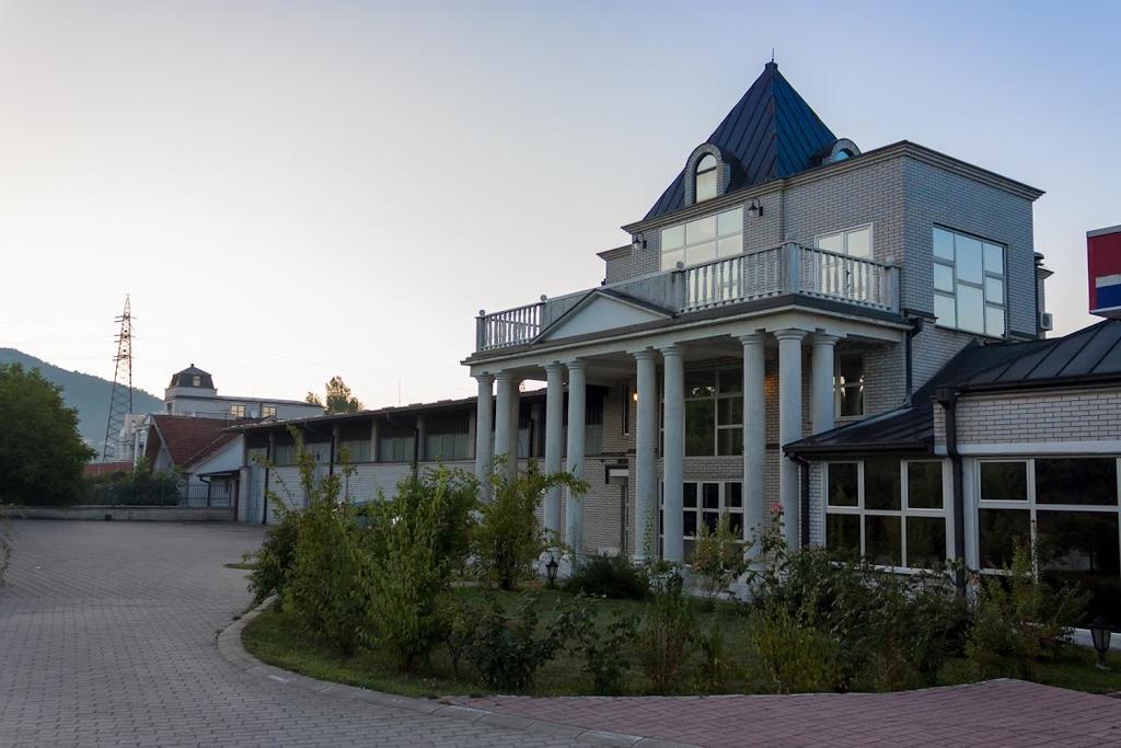 Vila Lux Milikic Kraljevo Exterior photo